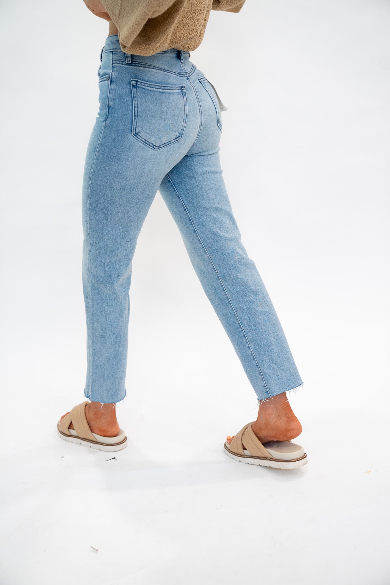 Tracey Straight Leg Stretch Jean