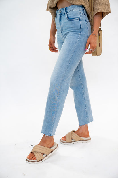 Tracey Straight Leg Stretch Jean